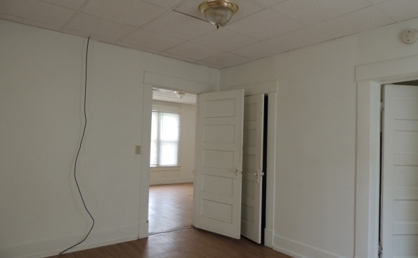 07 Bedroom Door